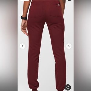 Women’s jogger Medium Figs Bottoms Maroon
